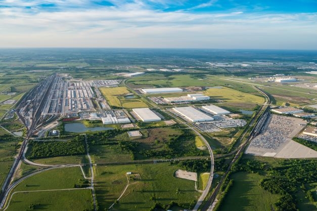 Hillwood wants to turn AllianceTexas into 'mobility innovation zone' for drones, autonomous vehicles thumbnail