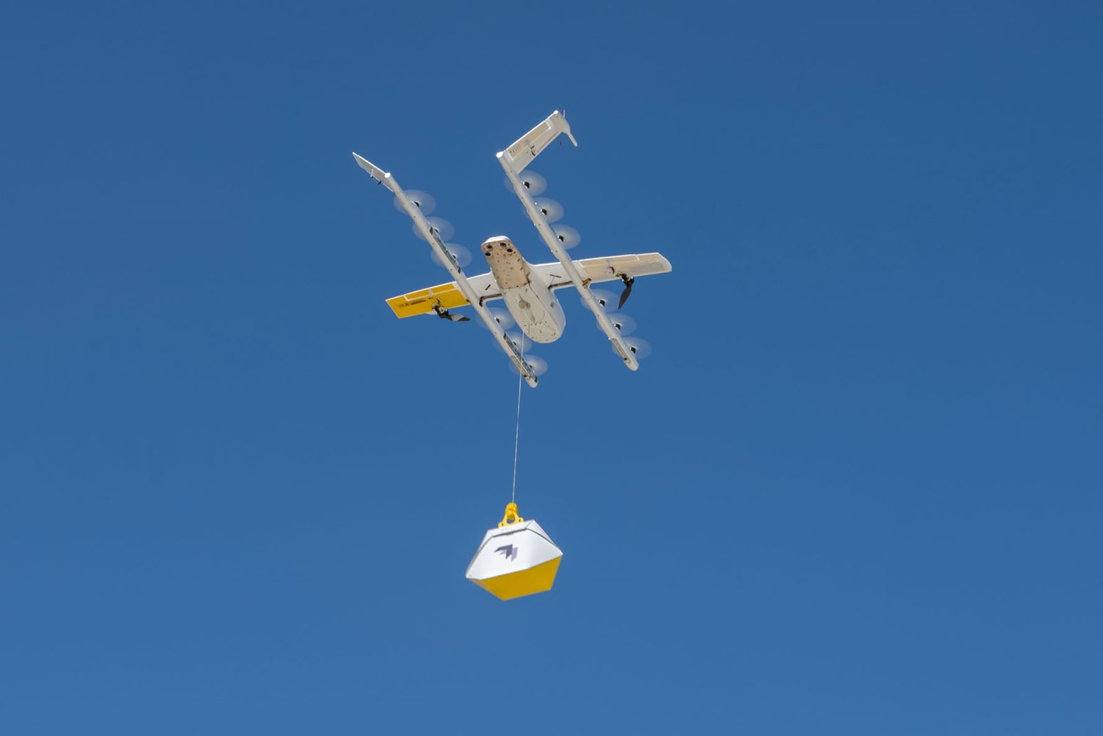 Wing Begins Commercial Drone Delivery Service in Dallas Suburbs thumbnail